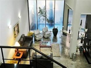 Metropolitan Hotel 3*